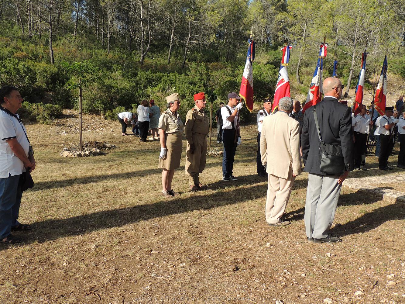 2023 07 18 SIGNES - HOMMAGE AUX 38 RESISTANTS FUSILLES EN 1944 (106).JPG -           